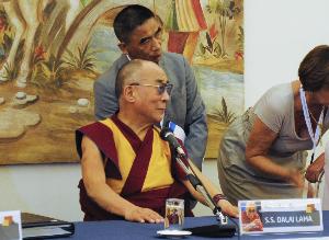 Il Dalai Lama a Matera nella conferenza stampa a Palazzo Viceconte - 24 giugno 2012