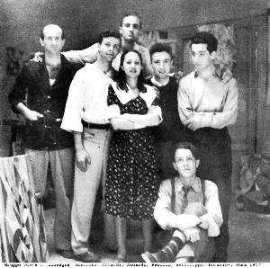 2.	ll gruppo Forma 1, Roma, 1947. Da sinistra: Pietro Consagra, Mino Guerrini, Ugo Attardi, Carla Accardi, Achille Perilli, Antonio Sanfilippo e Piero Dorazio