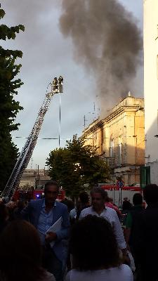 Incendio in via Gattini - 30 settembre 2013 (foto Francesco Calia)